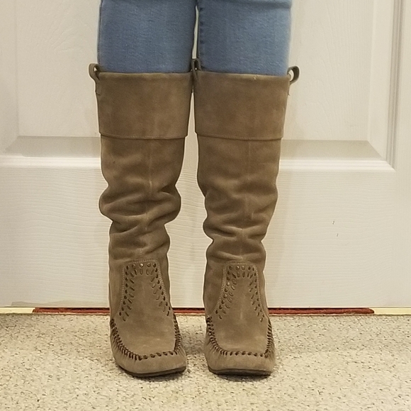 SOLD Sam Edelman suede heeled boots - Picture 3 of 6